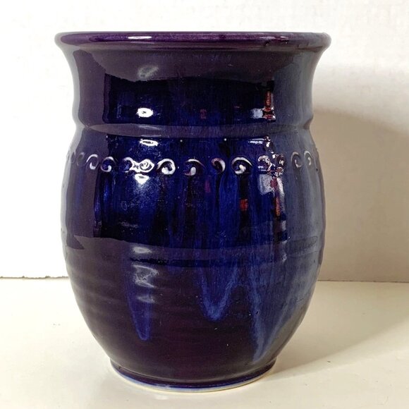 Signed Daniel Willets Zion Pottery Purple Ribbed Vase Studio Art 6.5” Tall - Picture 8 of 8